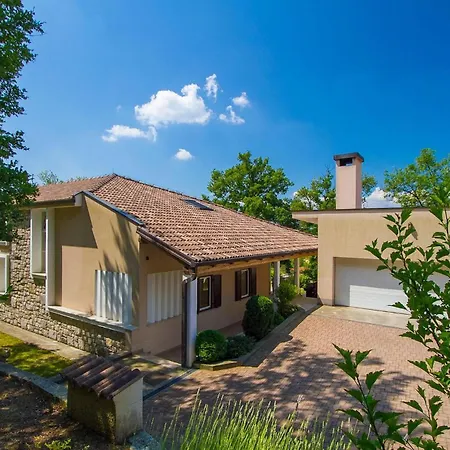 Holiday home Vesna Buzet