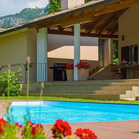 Holiday home Vesna *